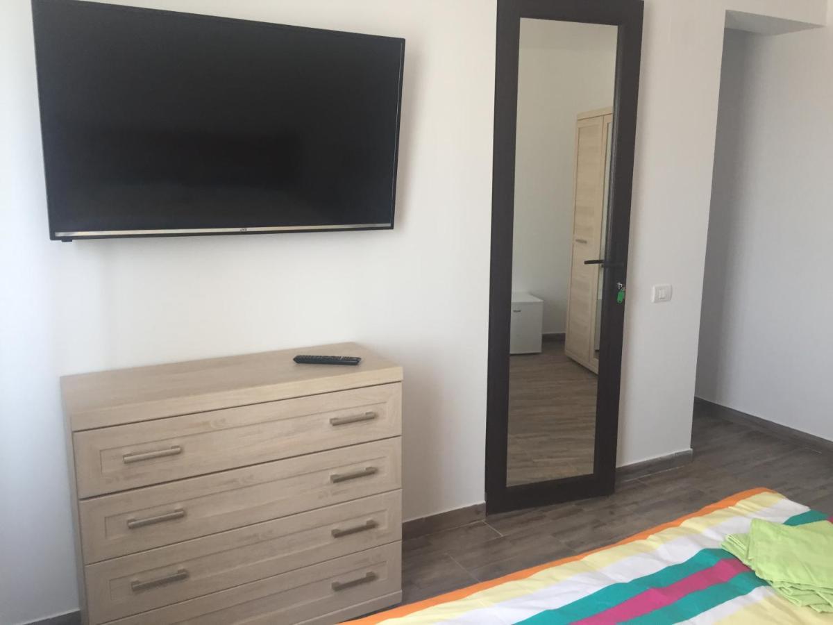 Sunshine Apartments Navodari Bagian luar foto