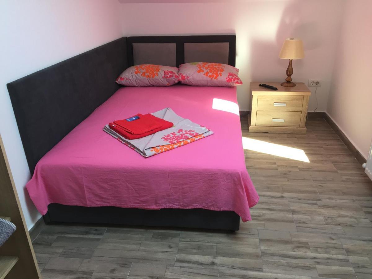 Sunshine Apartments Navodari Bagian luar foto