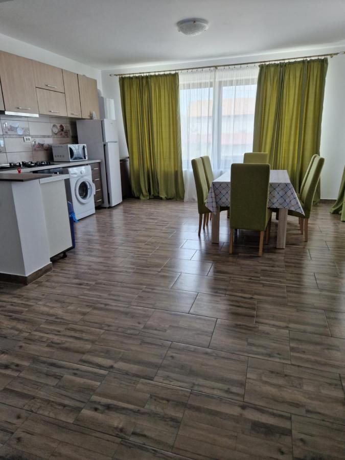 Sunshine Apartments Navodari Bagian luar foto