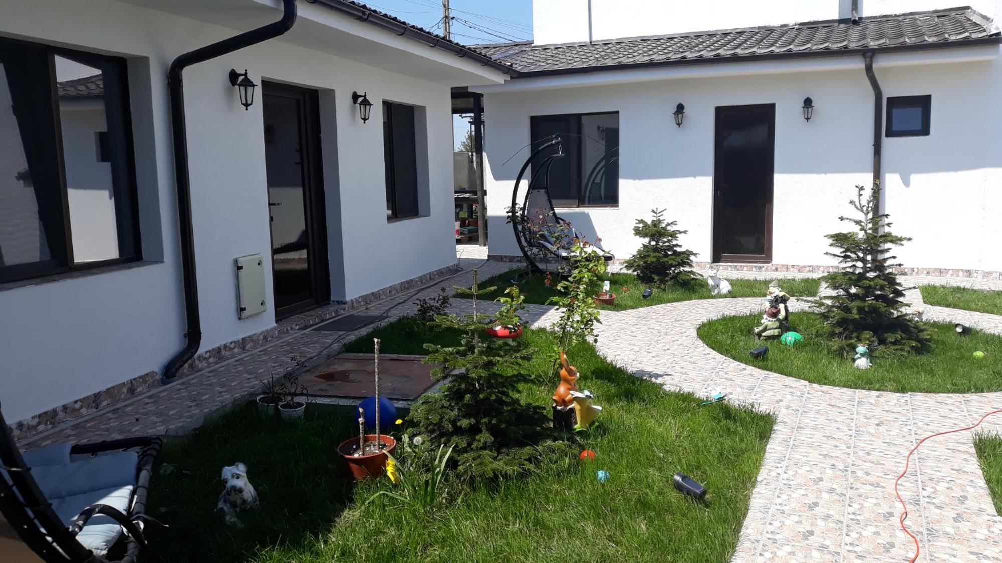 Sunshine Apartments Navodari Bagian luar foto
